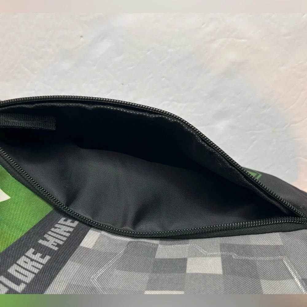 Minecraft Green and Gray Men's Backpack Boys Kids